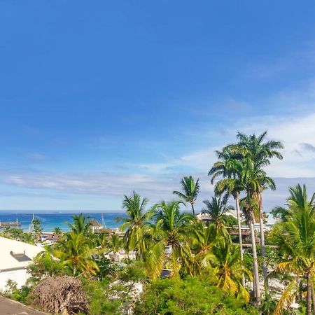 Cuty - Bel Et Spacieux Apt Avec Magnifique Vue Mer Et Piscine Saint Gilles Les Bains Esterno foto