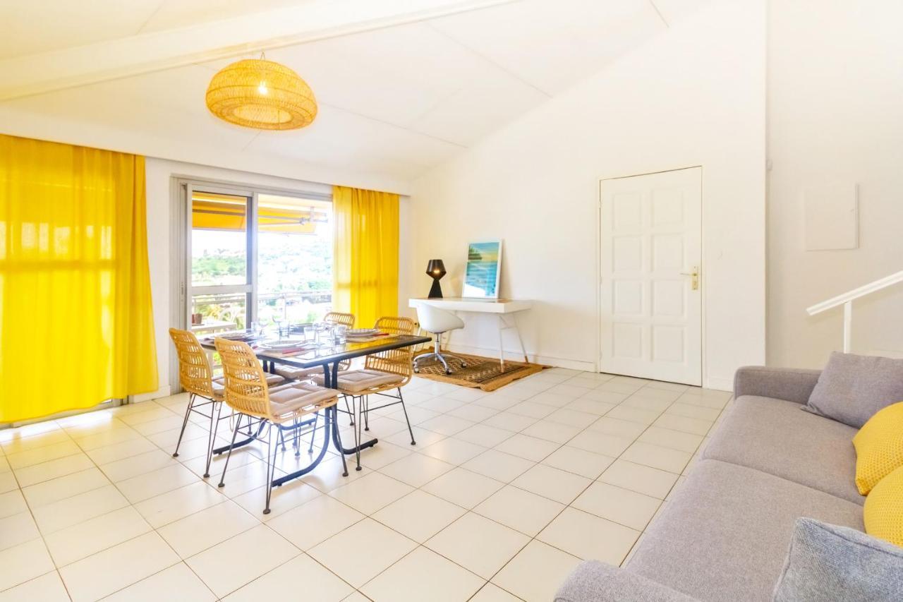Cuty - Bel Et Spacieux Apt Avec Magnifique Vue Mer Et Piscine Saint Gilles Les Bains Esterno foto